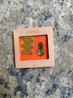 Papier Gold Bookmark & Pen Clip Set - Gold